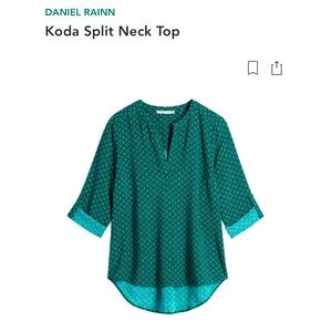 EUC Daniel Rainn Stitch fix green top. Split neck. Size small
